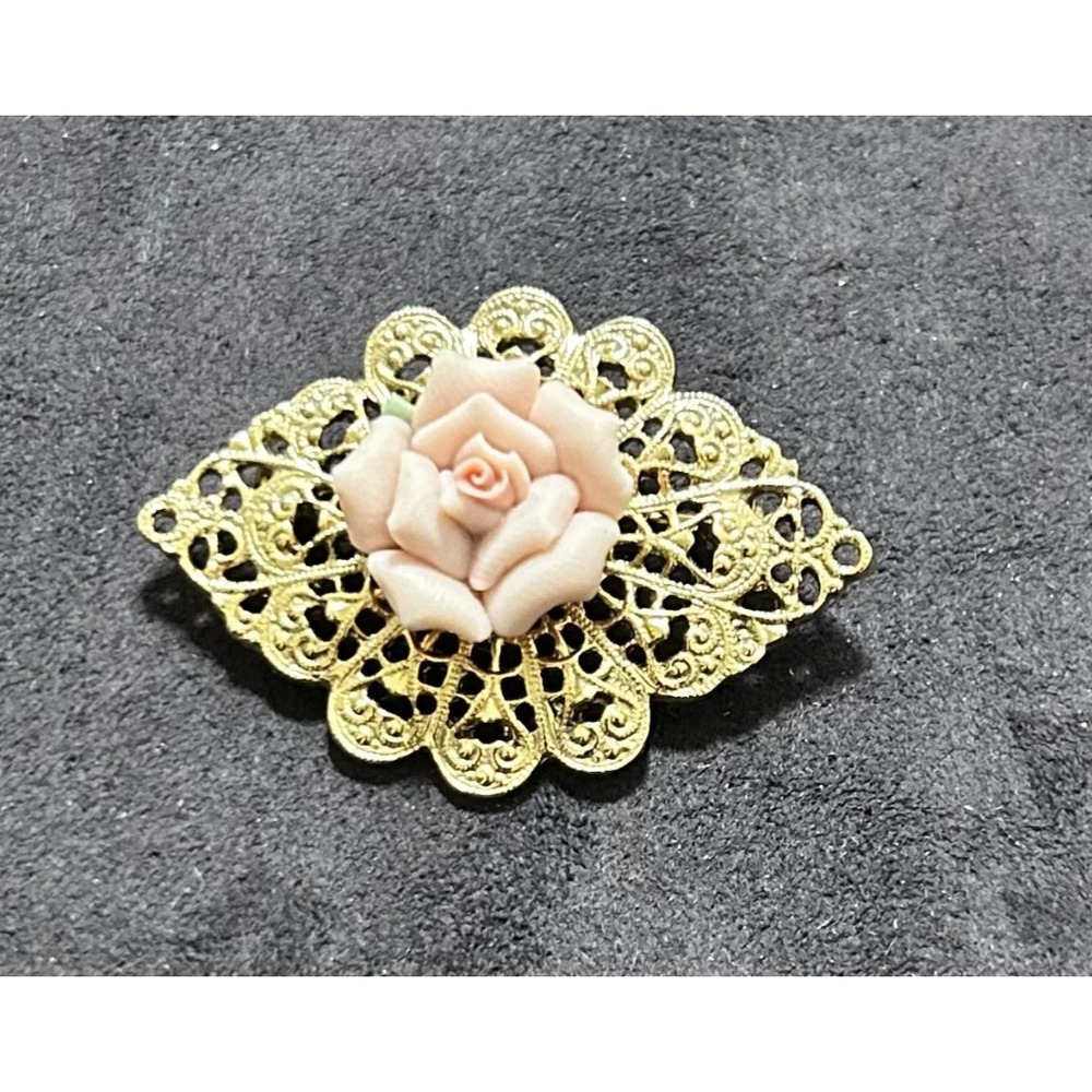 Vintage 1928 Pink Porcelain Bisque Rose Filigree Brooch Pin Cottagecore 1.75 EUC